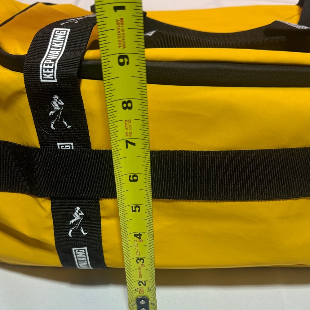 Johnny Walker Yellow Duffel Bag - Keep Walking (Promo) - Picture 8 of 8